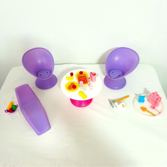 Vintage 1980’s Barbie Patio Set Lounge Chairs Table Wicker Shape Chairs Misc. - Picture 1 of 5